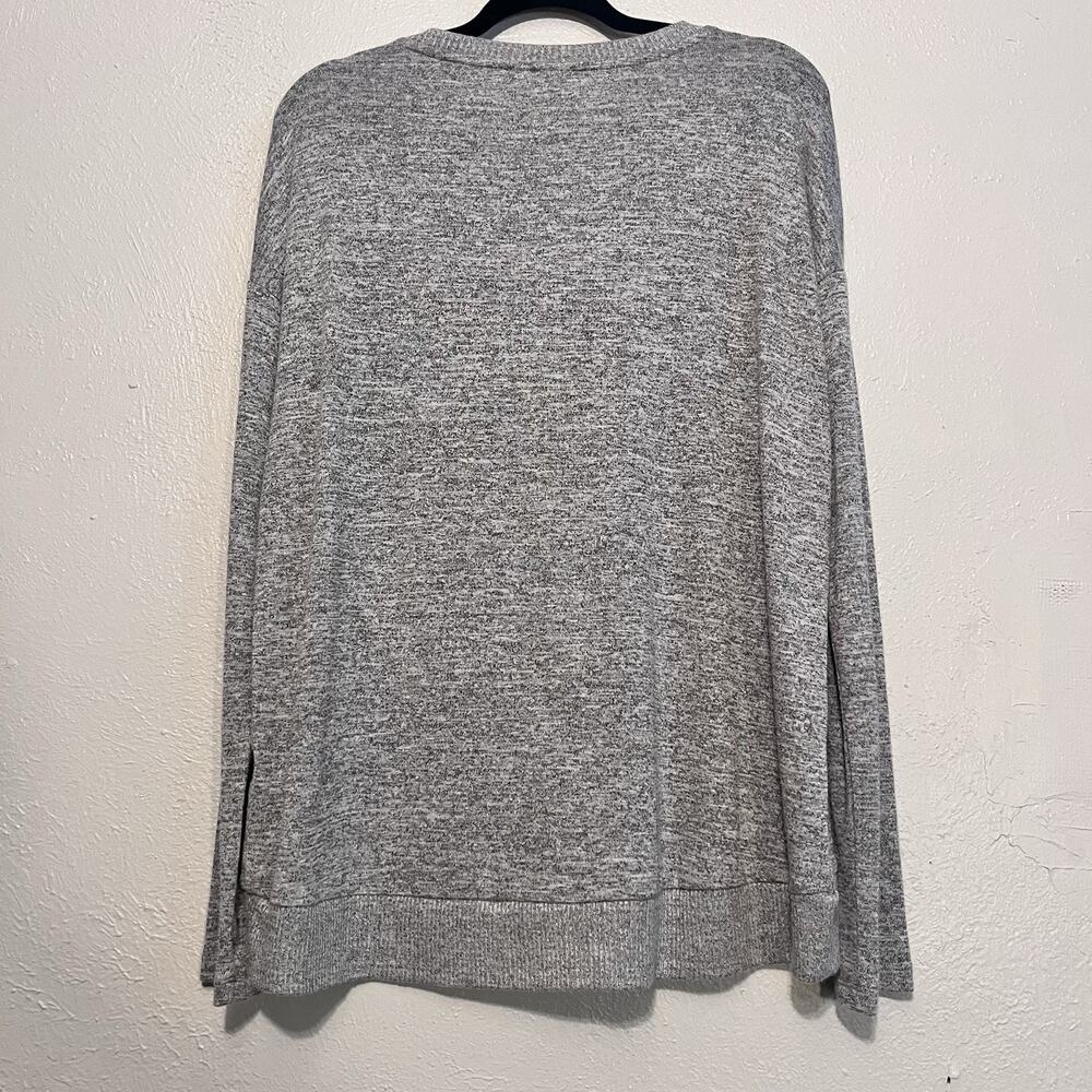 GAP Grey Long Sleeve Size M - Picture 2 of 5